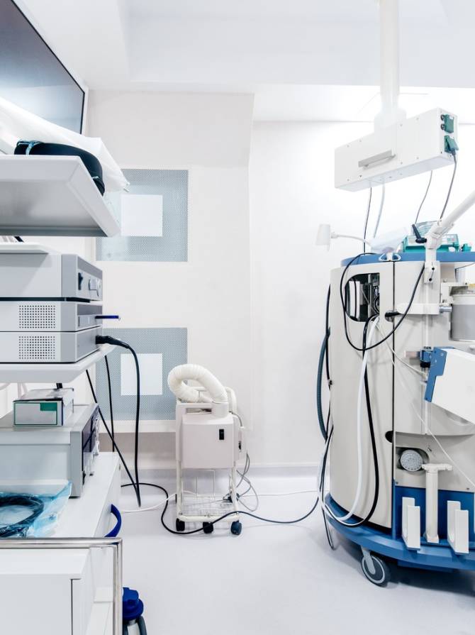 close-up-details-of-hospital-operating-room-interi-2023-11-27-05-33-43-utc